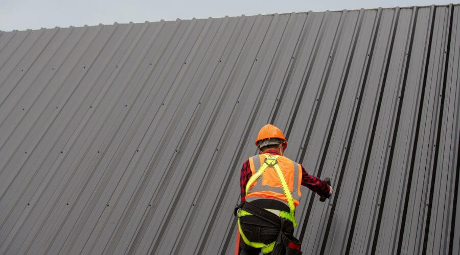 Roofer in Walcott, WY